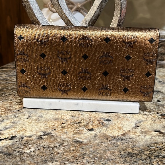 MCM EUC Metallic Bronze Visetos Coated Canvas Trifold Compact Wallet - Picture 3 of 9